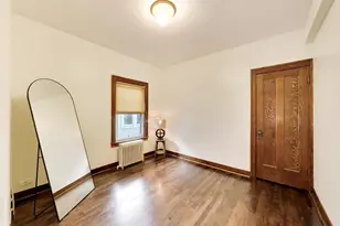 5426 N Lovejoy Ave, Chicago, IL 60630 - Photo 19