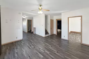 430 W American St, Freeport, IL 61032 - Photo 3