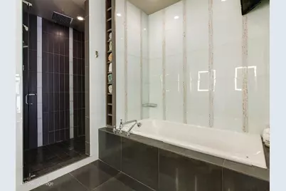 1035 N Dearborn Street #19, Chicago, IL 60610 - Photo 19