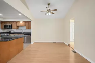 1500 Pershing Ave, Wheaton, IL 60189 - Photo 7