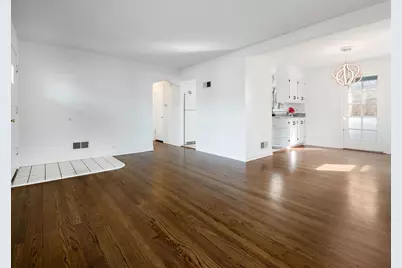 8727 Hamlin Avenue, Skokie, IL 60076 - Photo 5