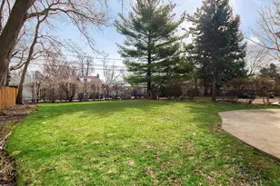 8727 Hamlin Ave, Skokie, IL 60076 - Photo 21