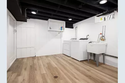 8727 Hamlin Avenue, Skokie, IL 60076 - Photo 19