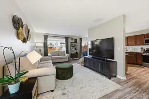 585 Vine St, Hampshire, IL 60140 - Photo 3