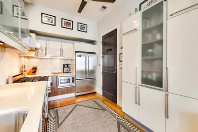 4842 N Damen Avenue #3, Chicago, IL 60625 - Photo 7