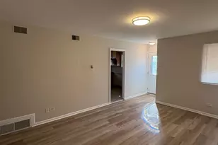 12509 S Elizabeth St, Calumet Park, IL 60827 - Photo 3