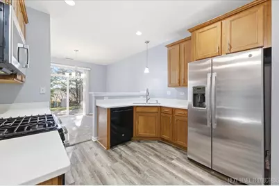 472 Majestic Lane, Oswego, IL 60543 - Photo 3