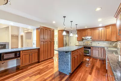 805 Summer Court, Buffalo Grove, IL 60089 - Photo 15