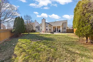 2132 Colonial St, Aurora, IL 60503 - Photo 23