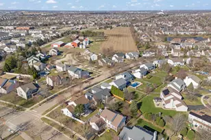 2132 Colonial St, Aurora, IL 60503 - Photo 31