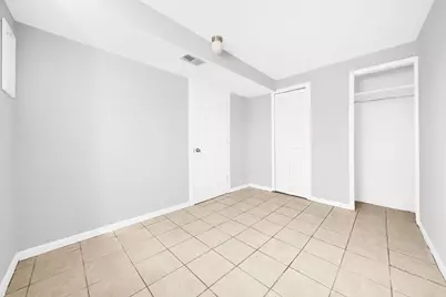 [Address not provided], Chicago, IL 60609 - Photo 15