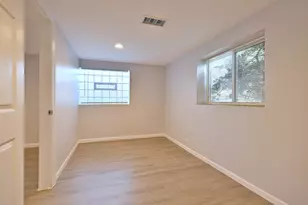 [Address not provided], Lincolnwood, IL 60712 - Photo 29