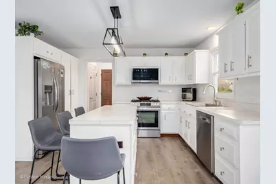 586 Daniels Street, Bolingbrook, IL 60440 - Photo 11