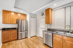 2033 W Fargo Ave, Chicago, IL 60645 - Photo 11