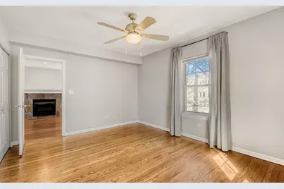 2033 W Fargo Avenue #2, Chicago, IL 60645 - Photo 23