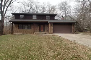 6N230 N Harvey Rd, Medinah, IL 60157 - Photo 1