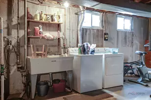 5251 Greenleaf St, Skokie, IL 60077 - Photo 23