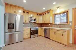 5251 Greenleaf St, Skokie, IL 60077 - Photo 9