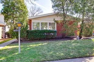 5251 Greenleaf St, Skokie, IL 60077 - Photo 1