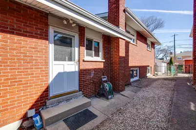 5251 Greenleaf Street, Skokie, IL 60077 - Photo 27