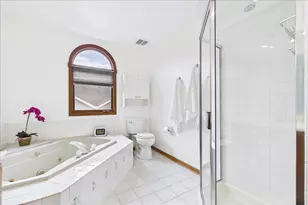 1056 Mattande Ln, Naperville, IL 60540 - Photo 15