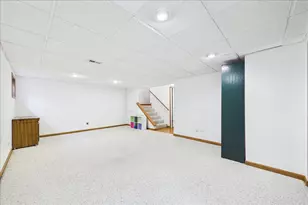 1056 Mattande Ln, Naperville, IL 60540 - Photo 21