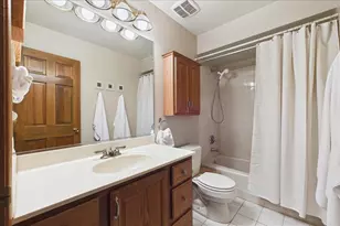 1056 Mattande Ln, Naperville, IL 60540 - Photo 19