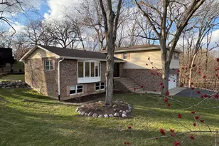 1209 Appaloosa Trail, McHenry, IL 60051 - Photo 3