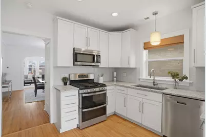 2815 W Fitch Avenue, Chicago, IL 60645 - Photo 7