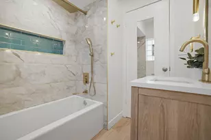 2815 W Fitch Ave, Chicago, IL 60645 - Photo 11