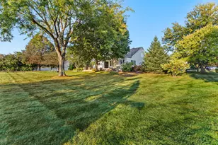 6N680 Somerset Dr, Saint Charles, IL 60175 - Photo 51