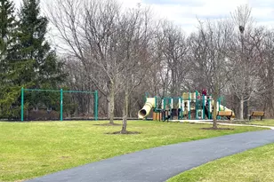 75 Woodland Park Cir, Gilberts, IL 60136 - Photo 23
