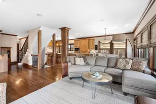 652 S Fairview Ave, Elmhurst, IL 60126 - Photo 9