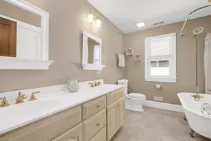 652 S Fairview Ave, Elmhurst, IL 60126 - Photo 21