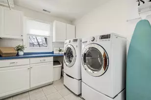 652 S Fairview Ave, Elmhurst, IL 60126 - Photo 25