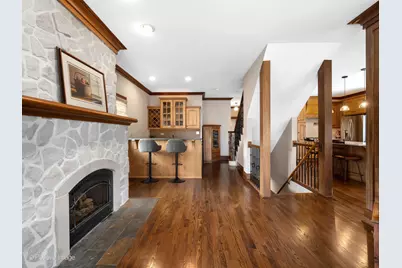 652 S Fairview Avenue, Elmhurst, IL 60126 - Photo 13