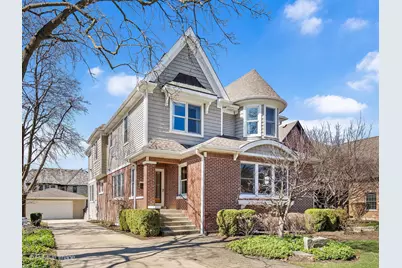 652 S Fairview Avenue, Elmhurst, IL 60126 - Photo 1