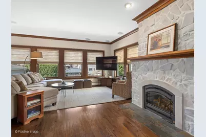 652 S Fairview Avenue, Elmhurst, IL 60126 - Photo 11