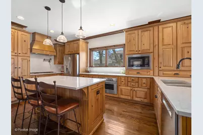 652 S Fairview Avenue, Elmhurst, IL 60126 - Photo 5