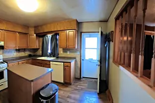 206 E Fourth St, Streator, IL 61364 - Photo 5