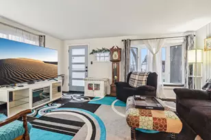 4552 W 89th St, Hometown, IL 60456 - Photo 3