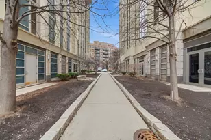 720 N Larrabee St, Chicago, IL 60654 - Photo 27