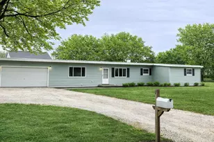 725 S Spencer Rd, New Lenox, IL 60451 - Photo 1