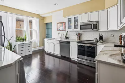 2176 W Giddings Street #3W, Chicago, IL 60625 - Photo 9