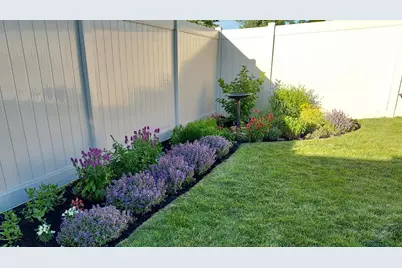 1075 S Illinois Street, Coal City, IL 60416 - Photo 25