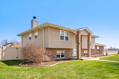 1075 S Illinois Street, Coal City, IL 60416 - Photo 3