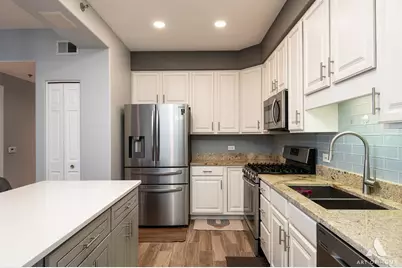 1705 Pavilion Way #503, Park Ridge, IL 60068 - Photo 13