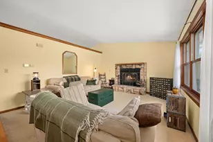 2S456 Cedar Ct, Elburn, IL 60119 - Photo 5