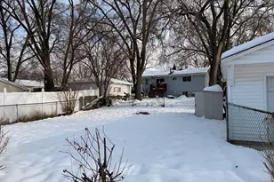 164 Galewood Dr, Bolingbrook, IL 60440 - Photo 3