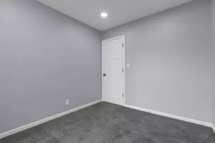 1295 Foxcroft Dr, Aurora, IL 60506 - Photo 17